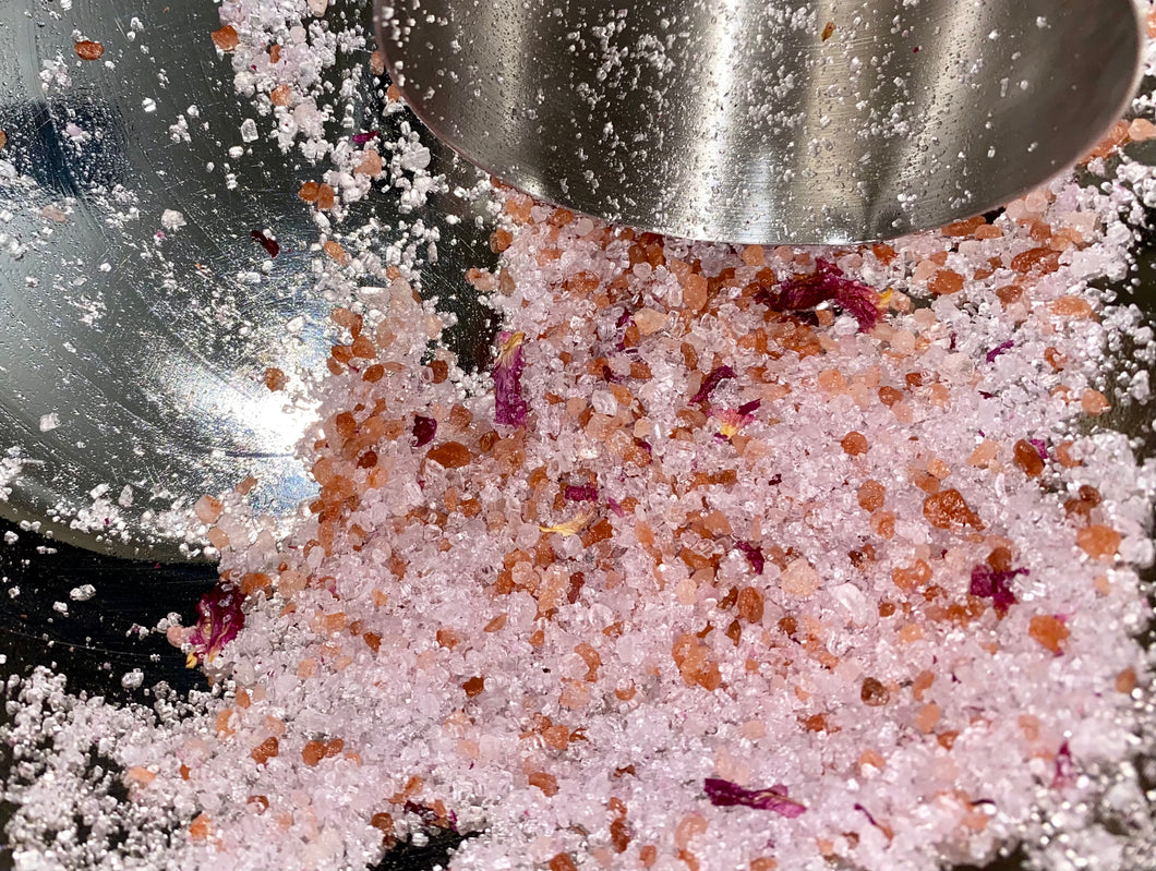 Luxurious Rose 10oz Bath Salt